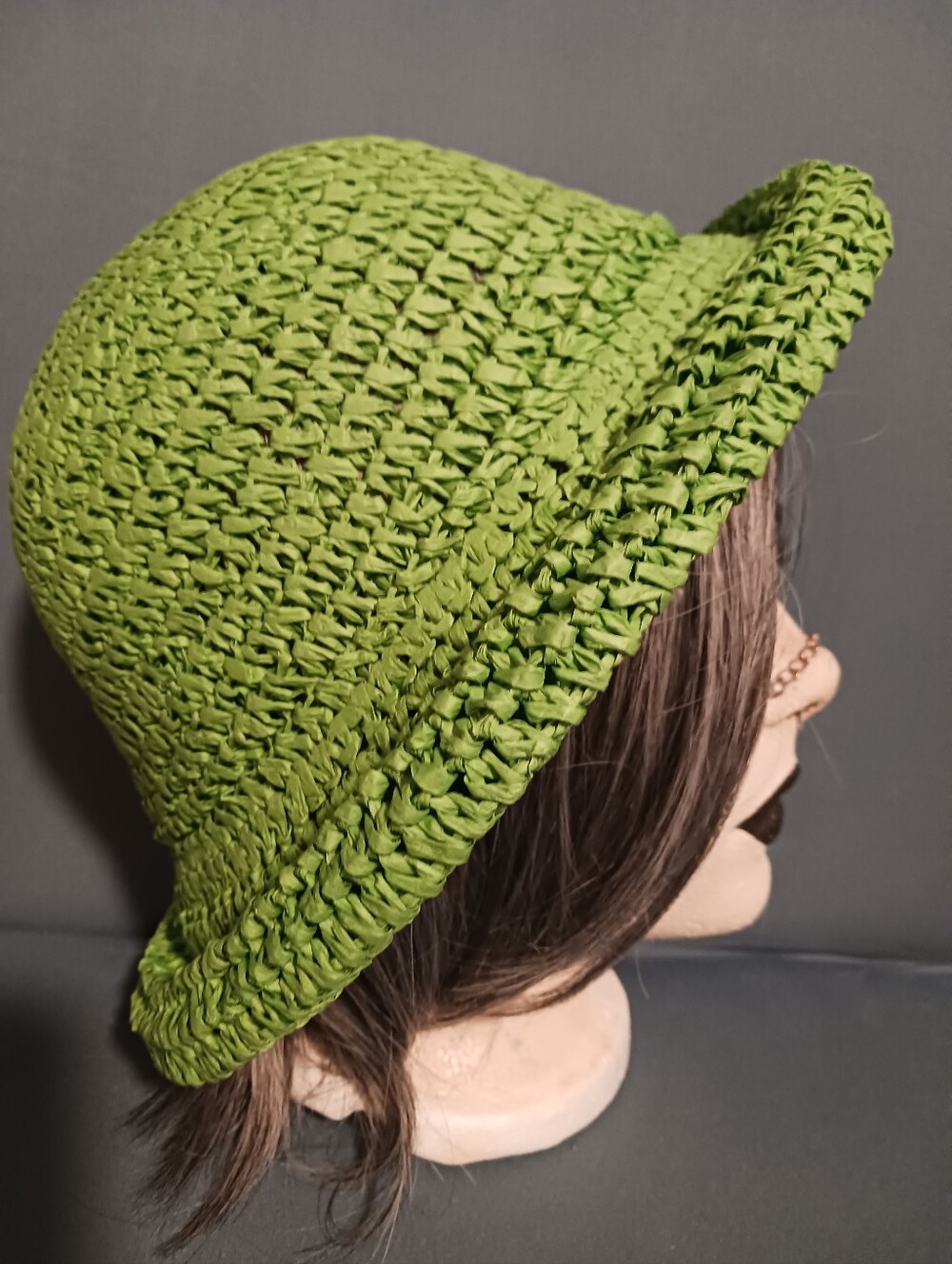Green Crochet Paper Straw Cloche Hat EUC